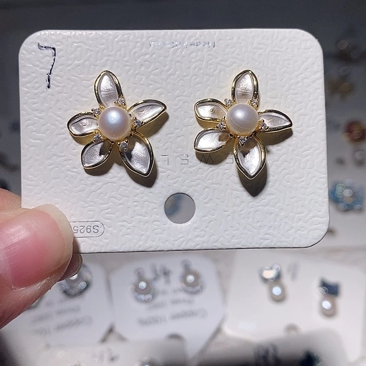 耳饰未镶嵌淡水珍珠