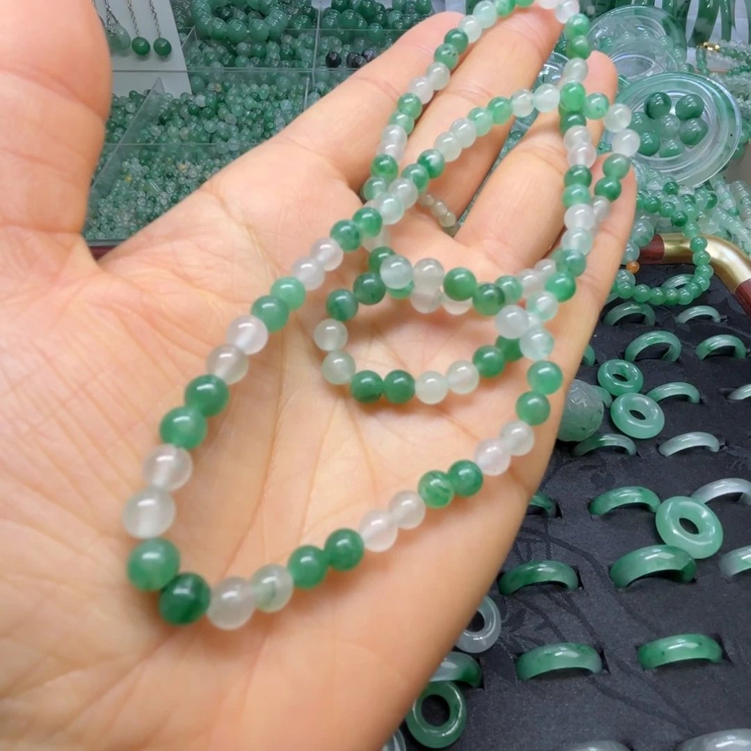 石英质玉（非洲翠）未镶嵌戒指  珠子  手镯白绿冰项链手链一款多戴