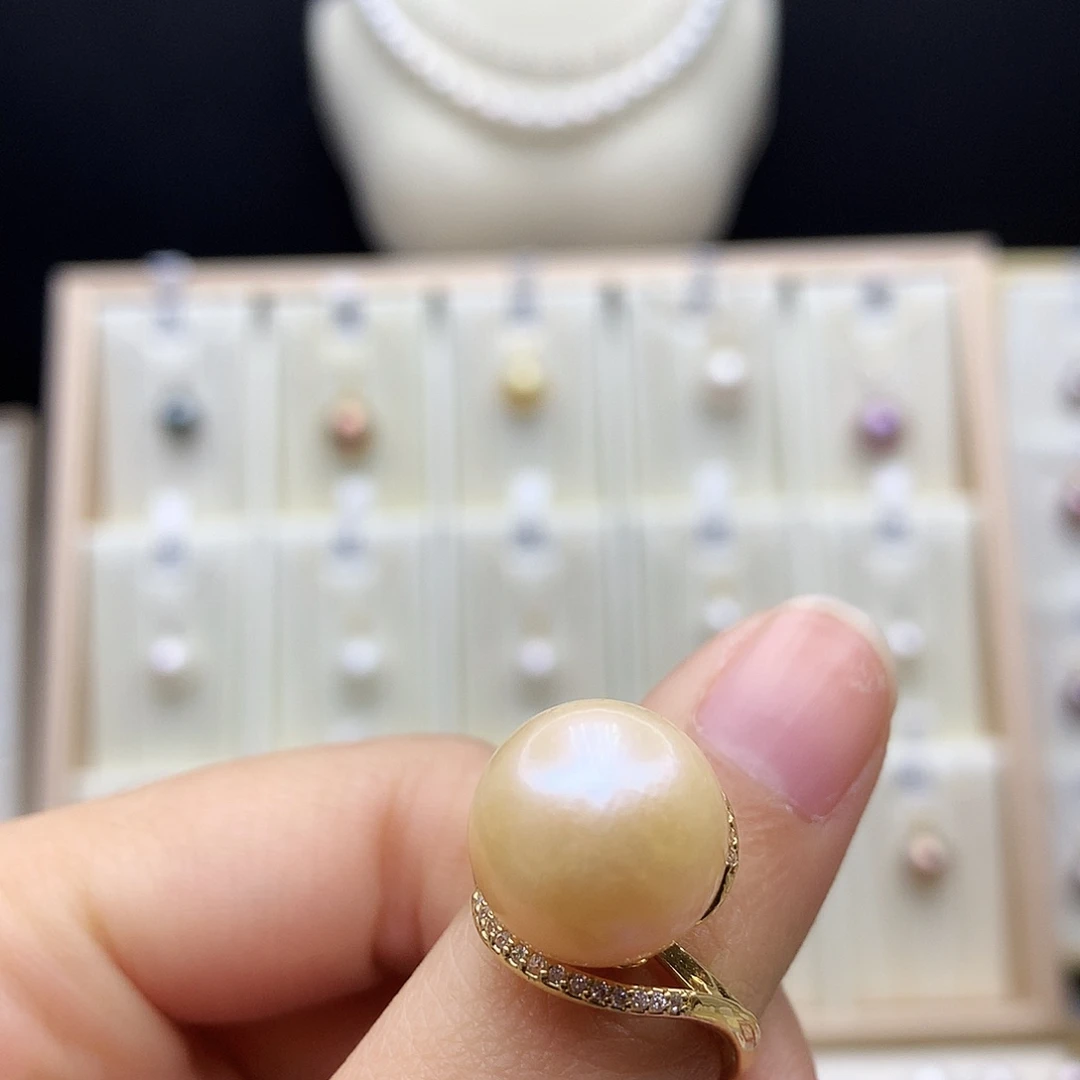 淡水珍珠颈饰合金