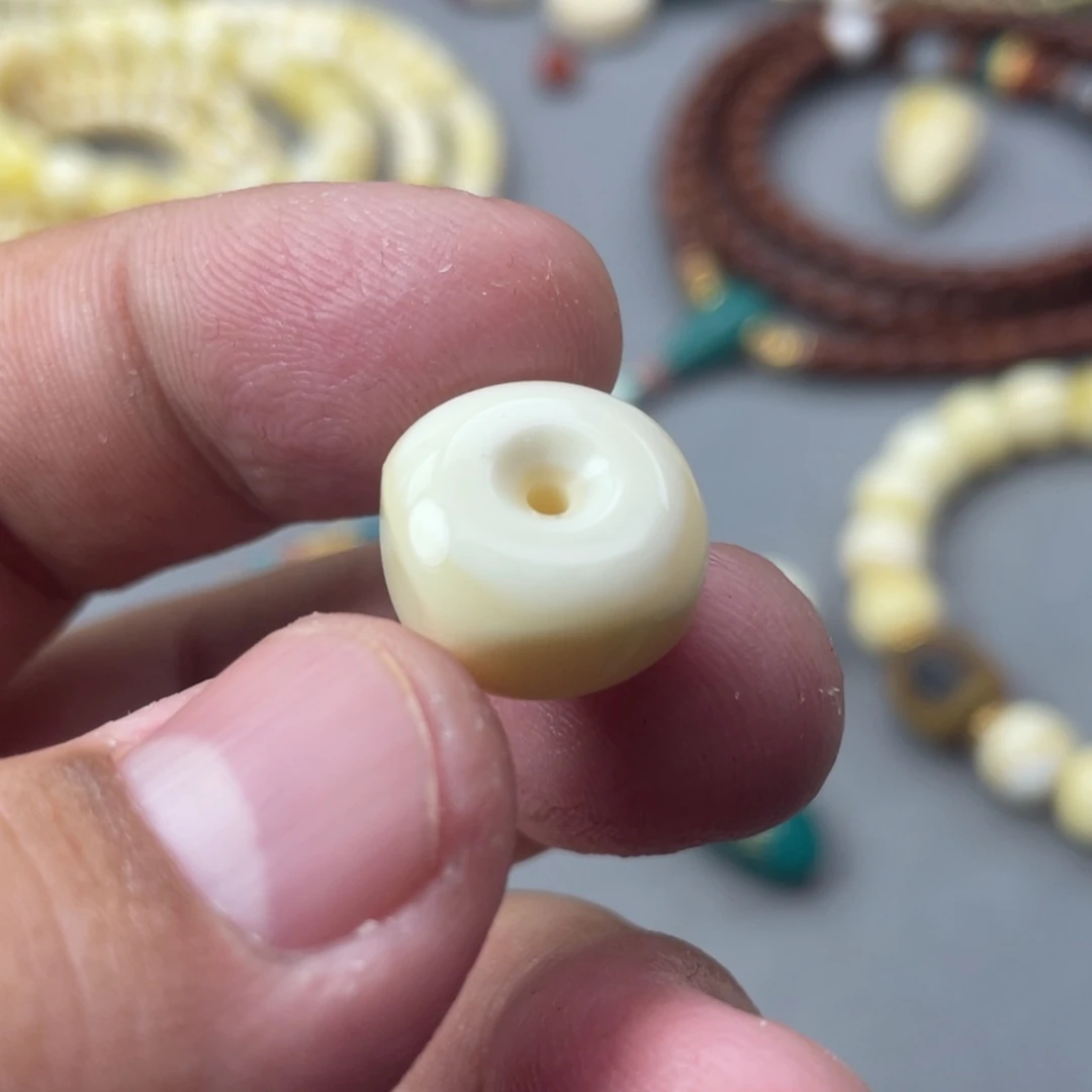 琥珀珠宝奇石未镶嵌39