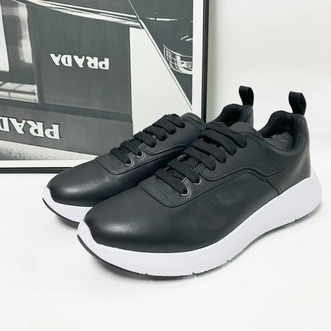 未使用 Prada/普拉达 普拉达黑色牛皮后跟LOGO运动鞋舒适轻便