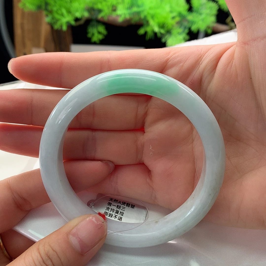 翡翠手镯未镶嵌59.7正圈