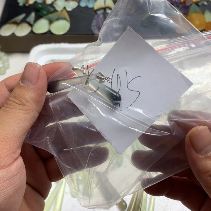 两****蛇纹石玉合金发夹