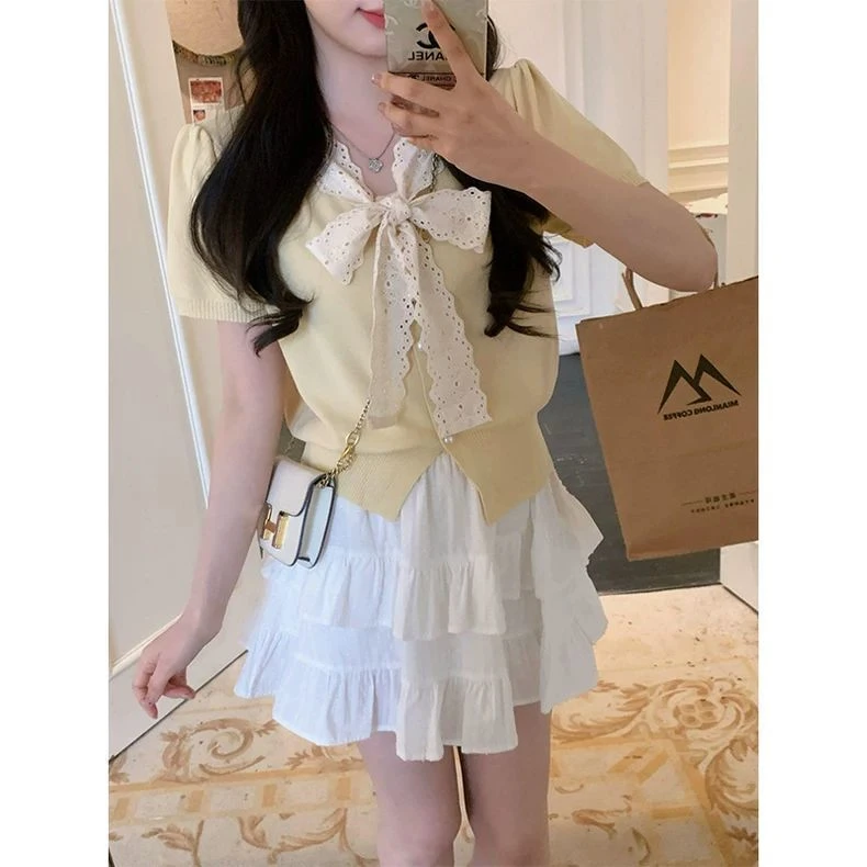 温柔蕾丝拼接蝴蝶结系带单排扣打底上衣女士夏季短袖V领针织开衫