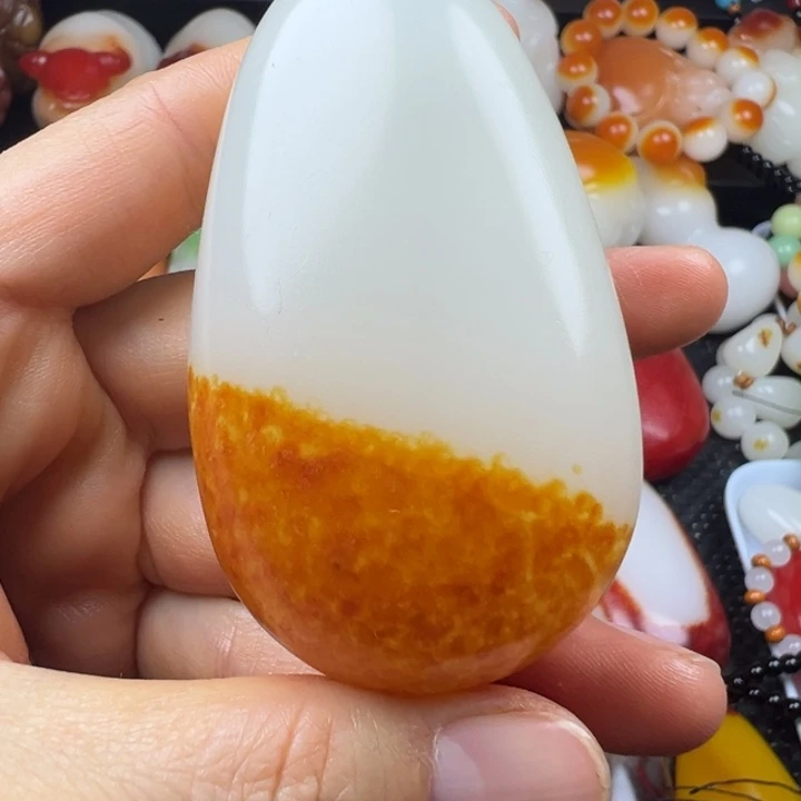 新疆戈壁五彩石金丝