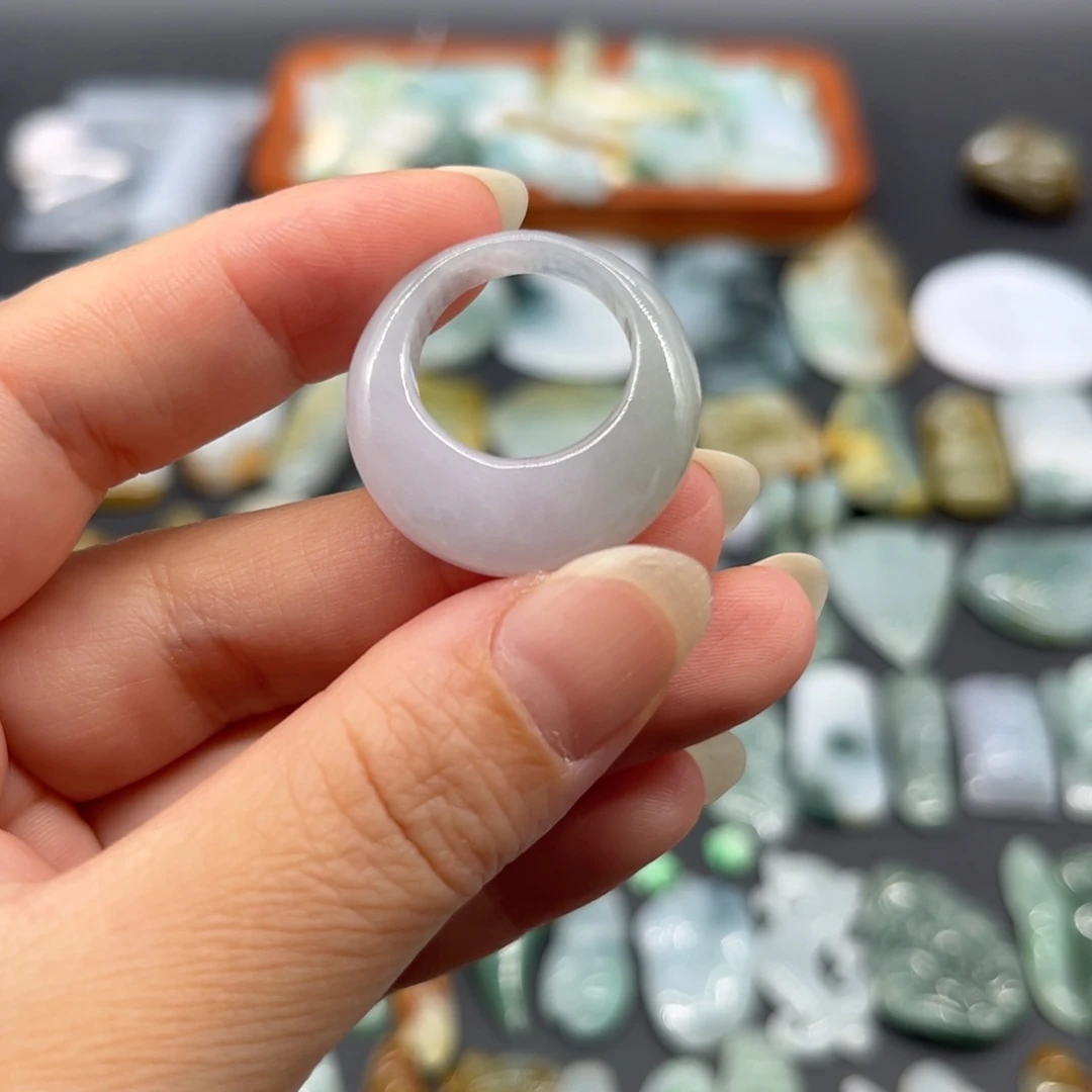 颈饰未镶嵌翡翠玉环