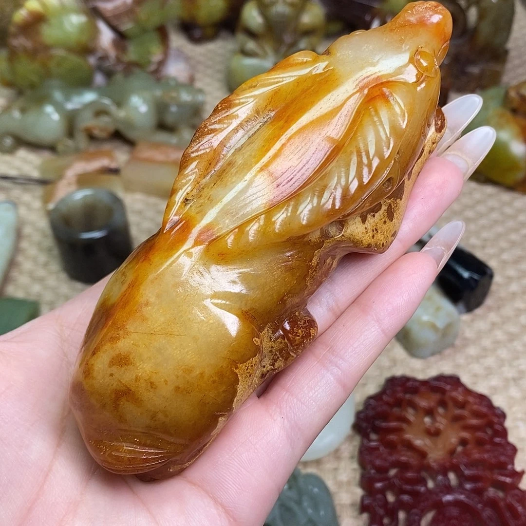 未镶嵌蛇纹石玉颈饰