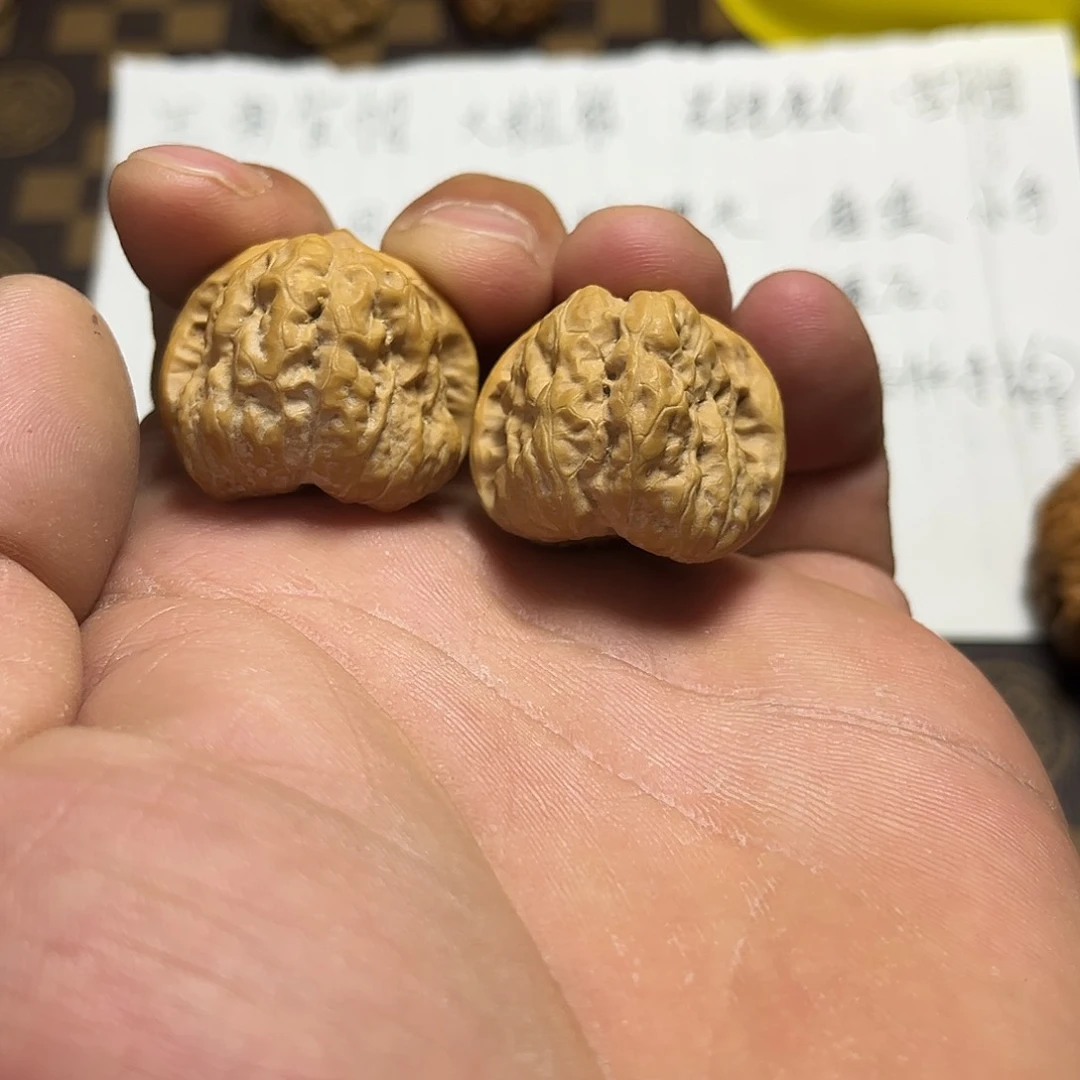 文玩核桃吊坠3*蛤蟆头有修