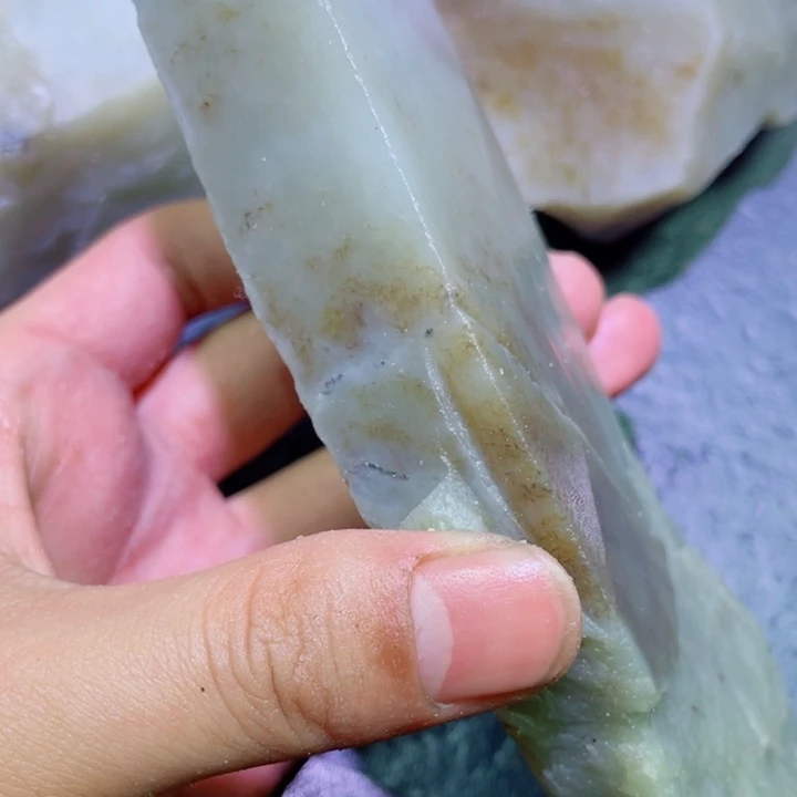 和田玉未镶嵌珠宝半成品
