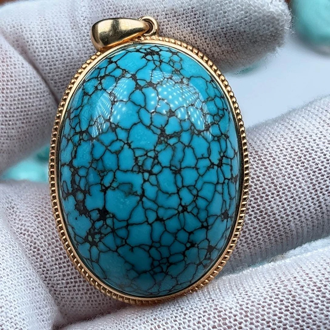 绿松石珠宝奇石18K金镶嵌