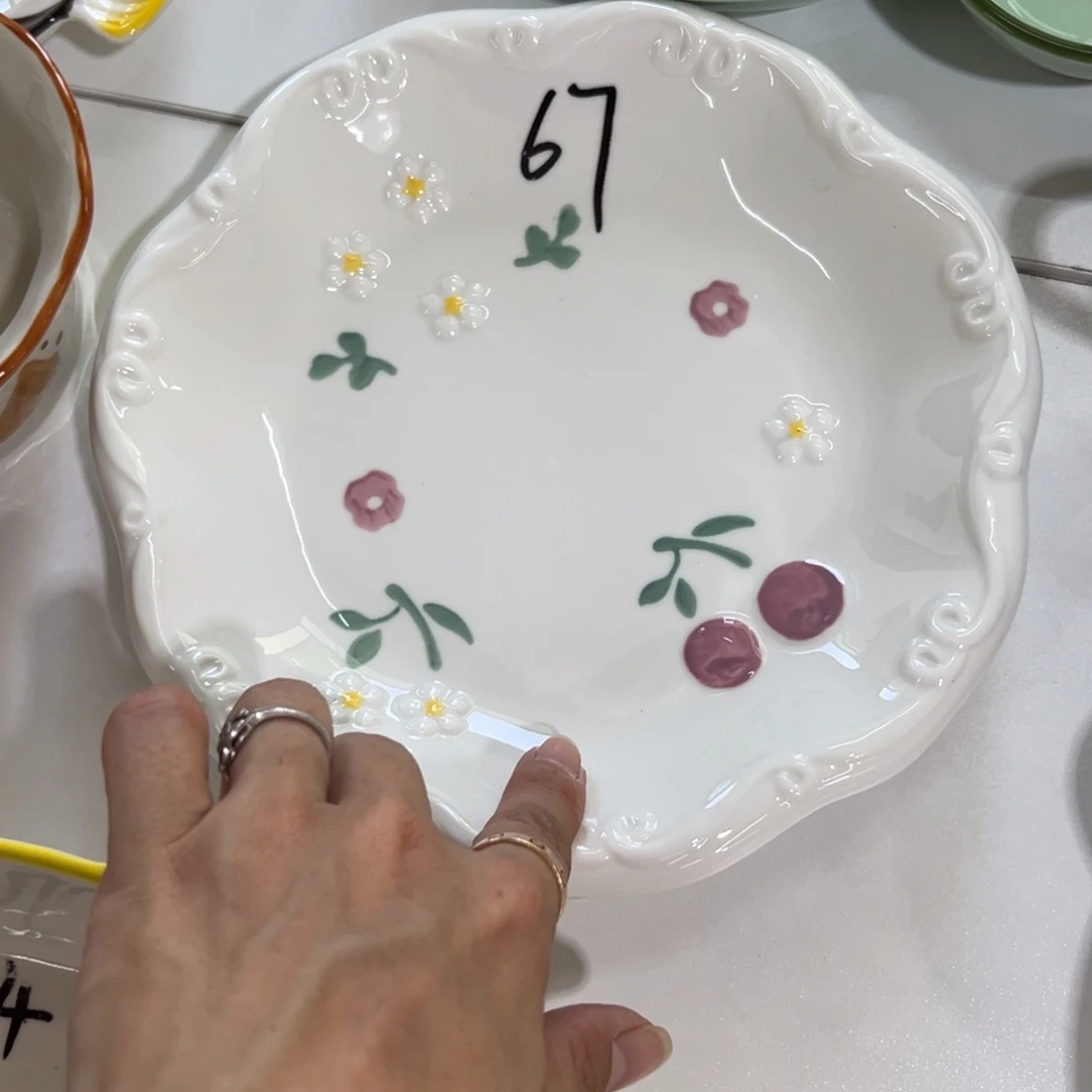 摆件微瑕品介意别拍谢谢！