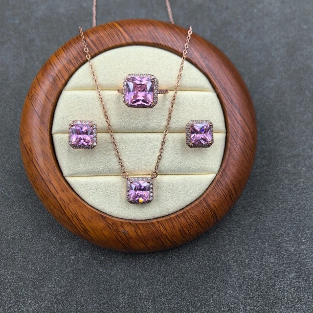 【绚丽多彩 光彩照人】套装 GDJ5941