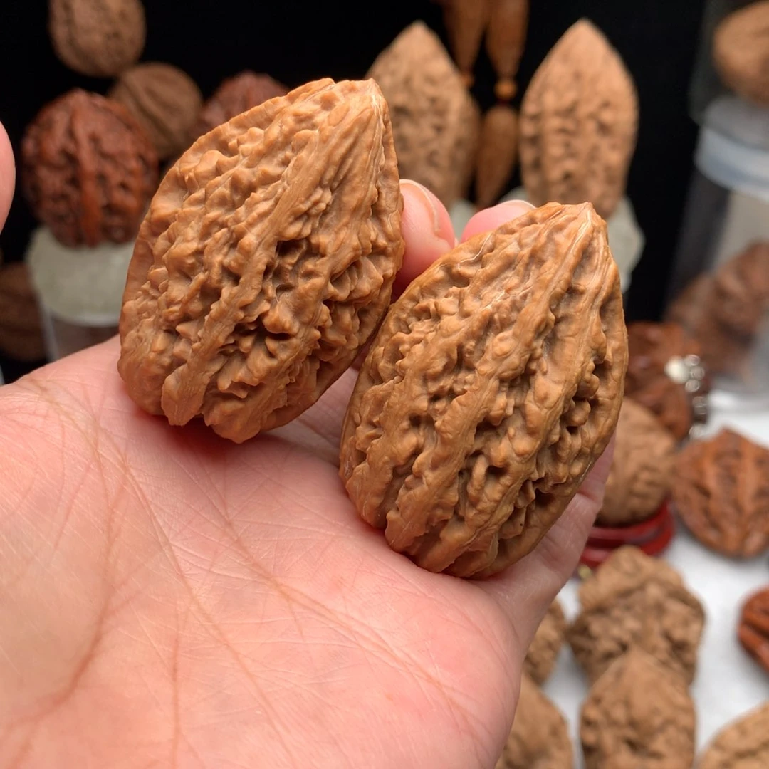 文玩核桃吊坠羽*~小武核桃蚂蚁塔