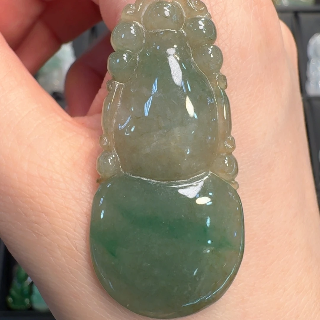 翡翠挂件未镶嵌葫芦