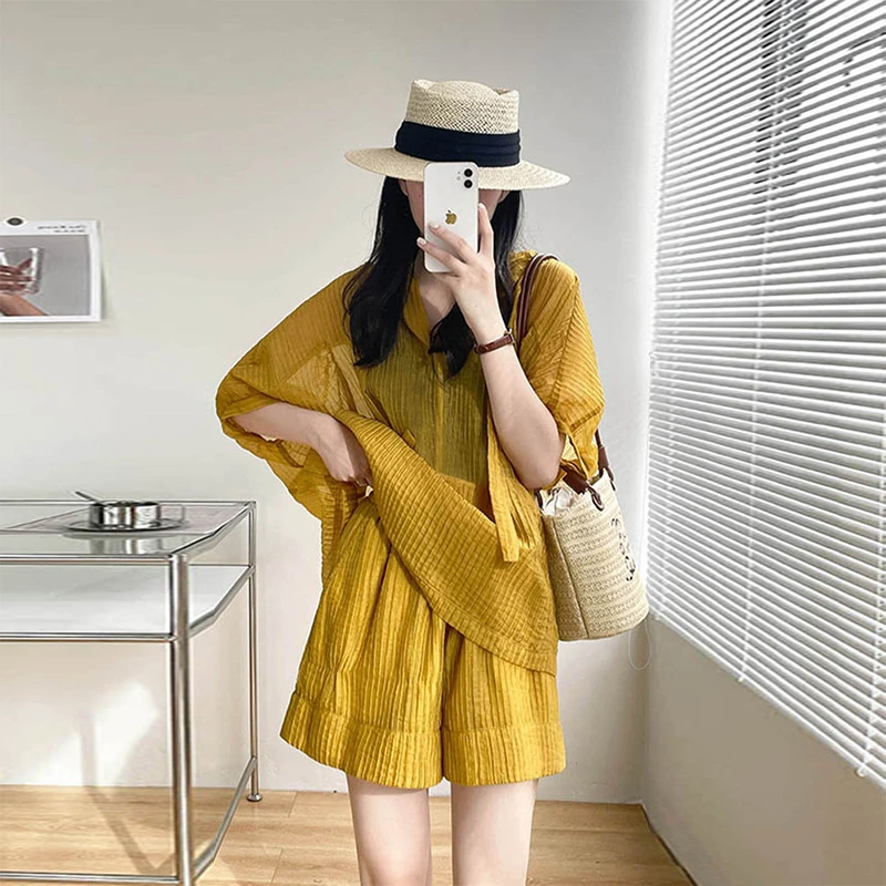 大码女装夏季顺款防晒小衫炸街休闲阔腿短裤微胖mm遮肉显瘦两件套