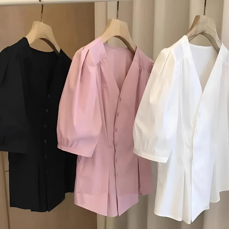 2025夏季新款独特小众设计感V领短袖小个子衬衫女显瘦斜排扣上衣