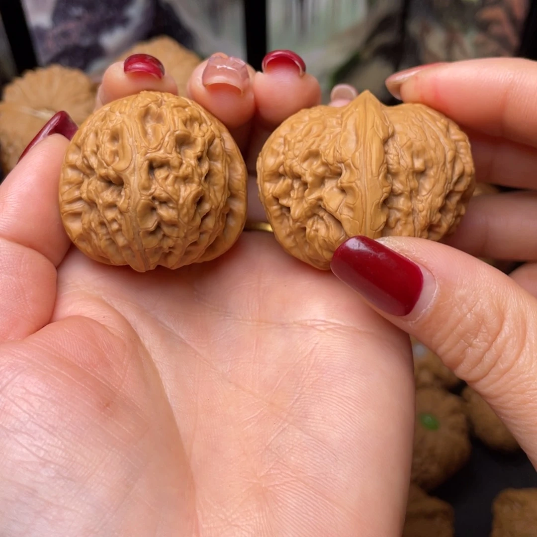 文玩核桃把件人**醒41平谷元宝