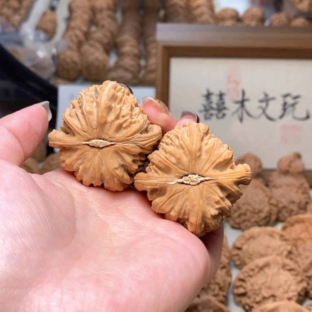 亿***钱把件文玩核桃1111111111111