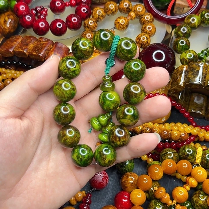 松木琥珀木文玩手串