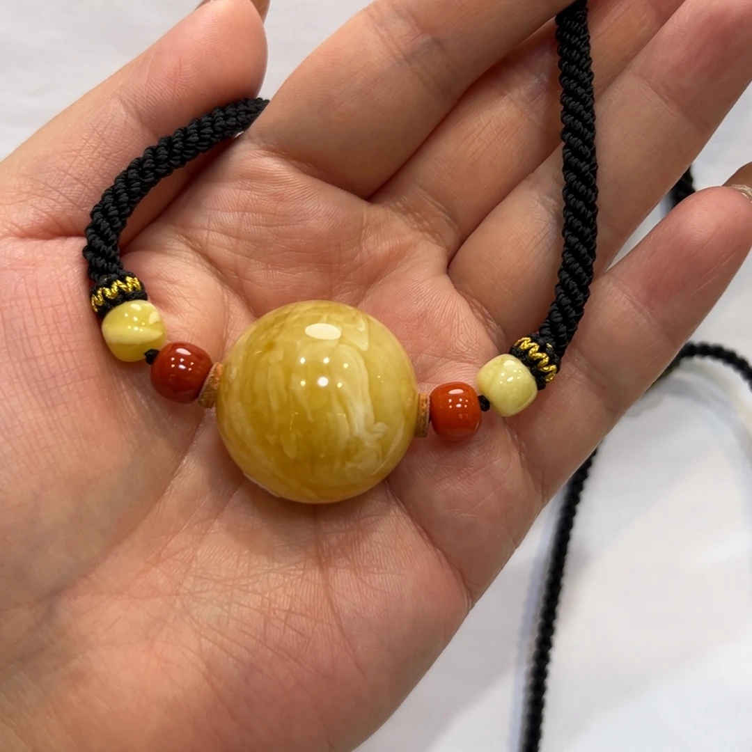 徐***飞琥珀未镶嵌颈饰蜜蜡颈链