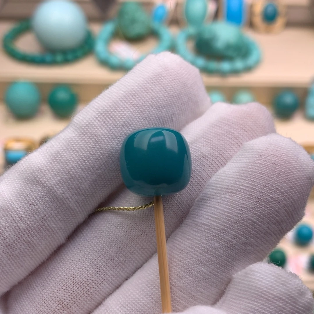 绿松石未镶嵌珠宝奇石14*13.1