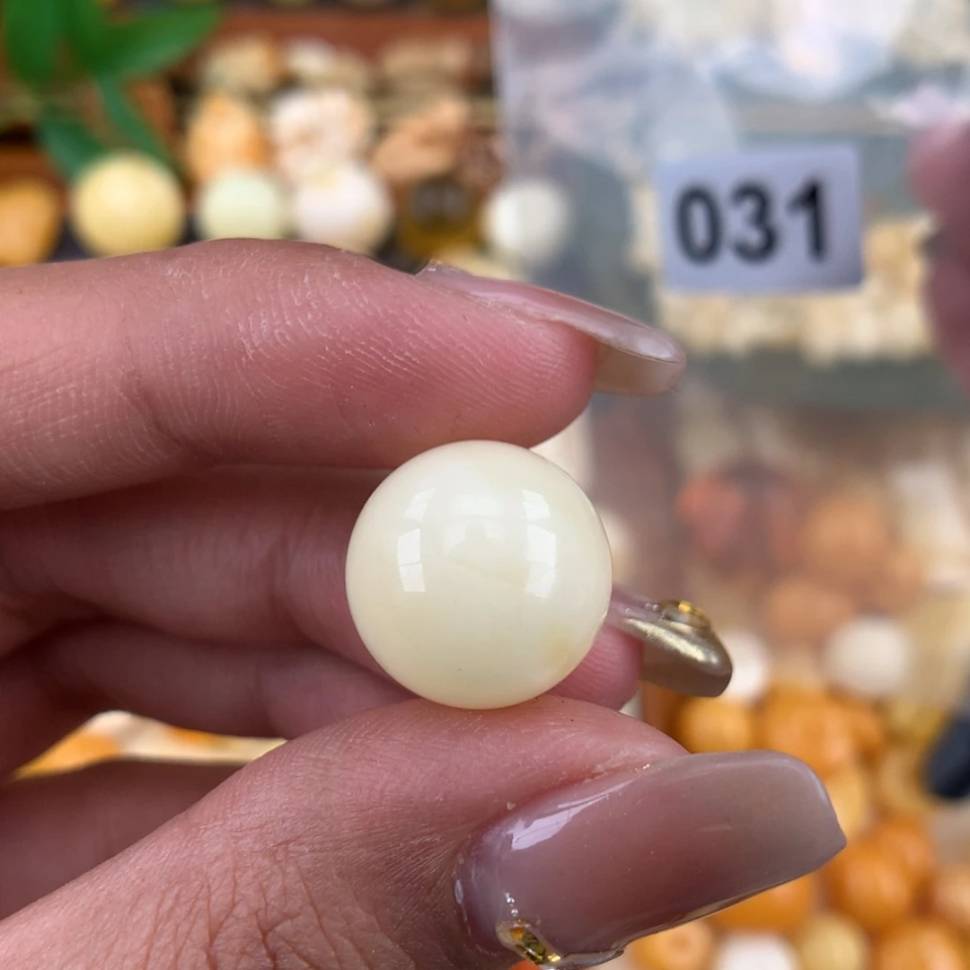 琥珀珠宝奇石未镶嵌15