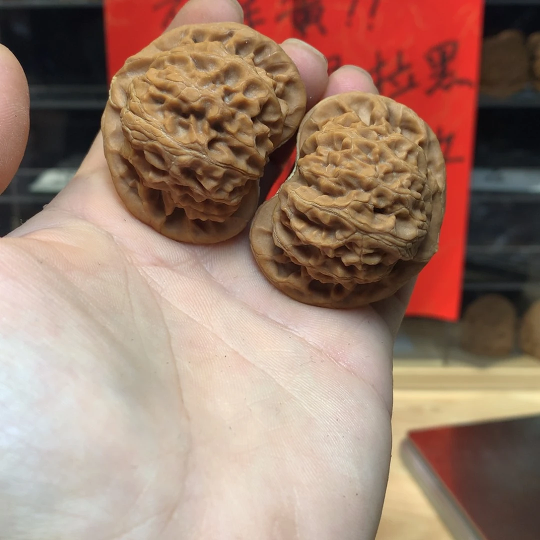 文玩核桃吊坠宫灯