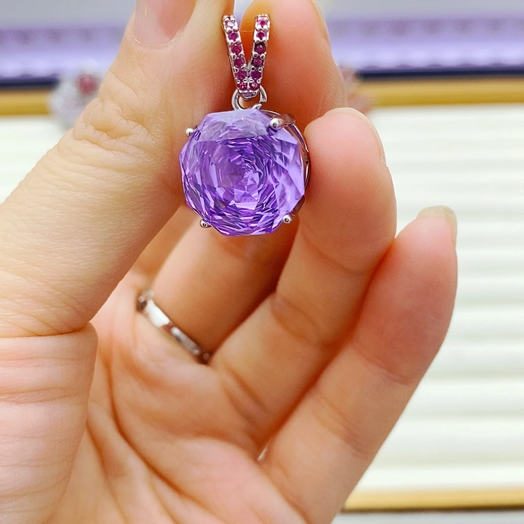 吊坠(赠链)蓝宝石未镶嵌