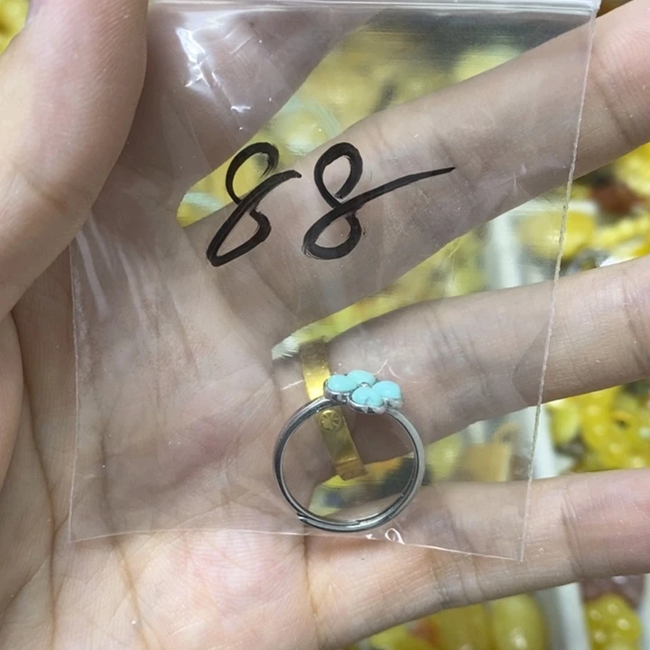 蜜蜡银S925镶嵌裸石戒指