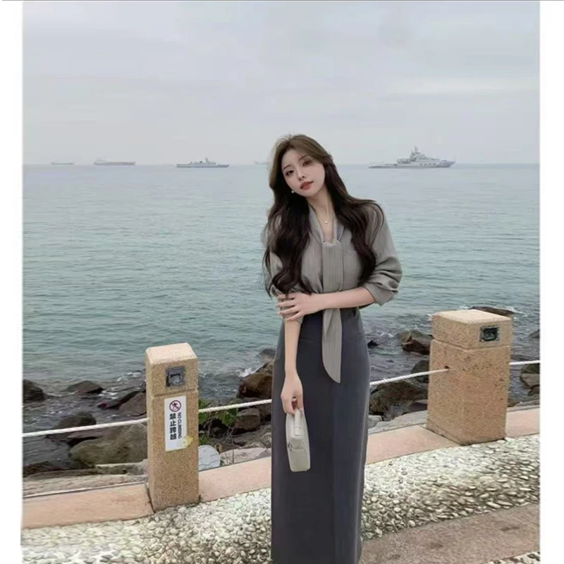 秋季穿搭一整套女2025新款干练气质翻领条纹衬衫西装半身裙两件套