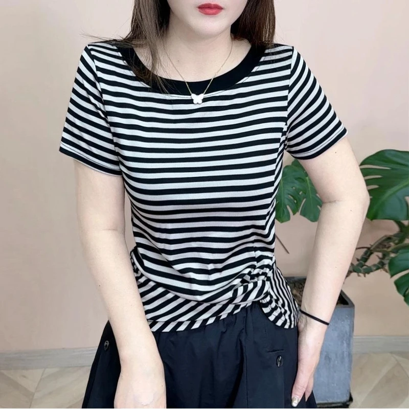 【洋气减龄】2025夏季新品时尚百搭显瘦圆领条纹设计感女士短袖上衣