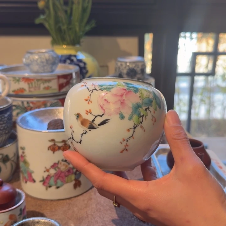 壶承天的作品是由一