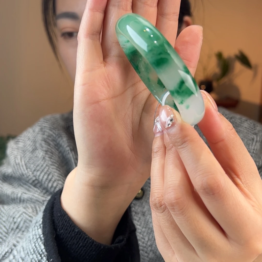 石英质玉手镯未镶嵌56圈