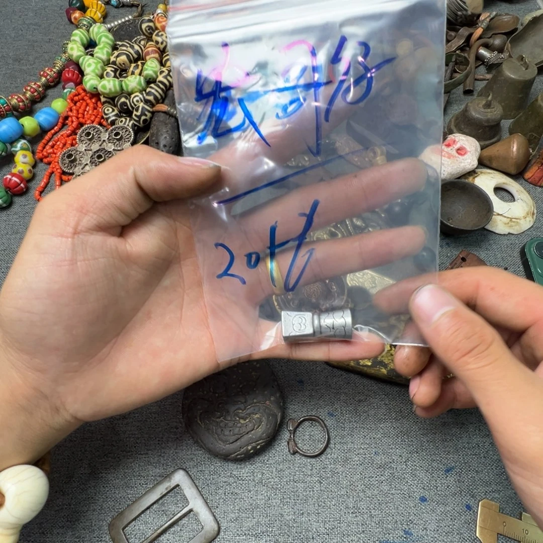 宏***材手串/手链鹿骨珠子珠子的颜色和形状各