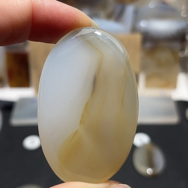 未镶嵌颈饰玛瑙/玉髓