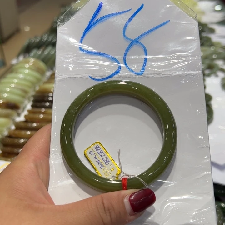 和田玉（糖玉）手镯未镶嵌