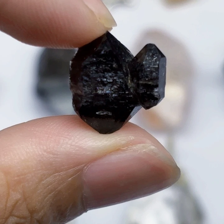 未镶嵌颈饰水晶共生黑武士闪灵钻16mm