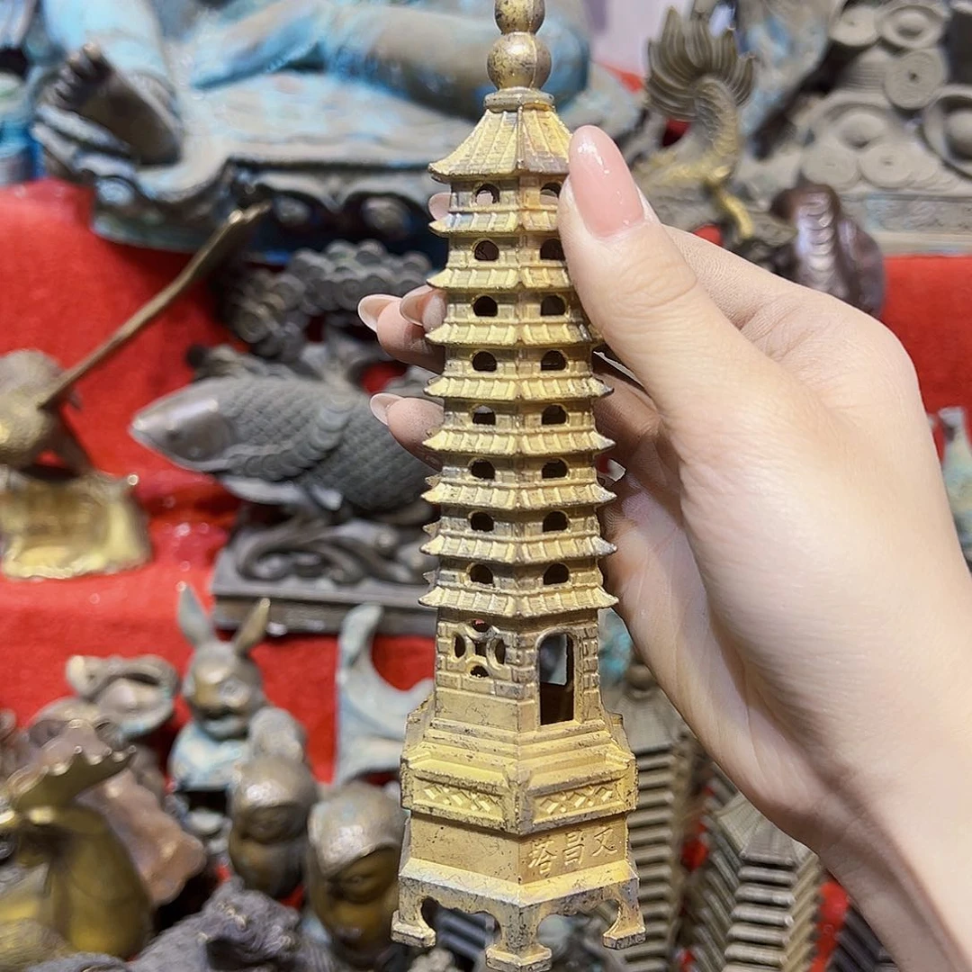 平*黄铜等工艺制作而成