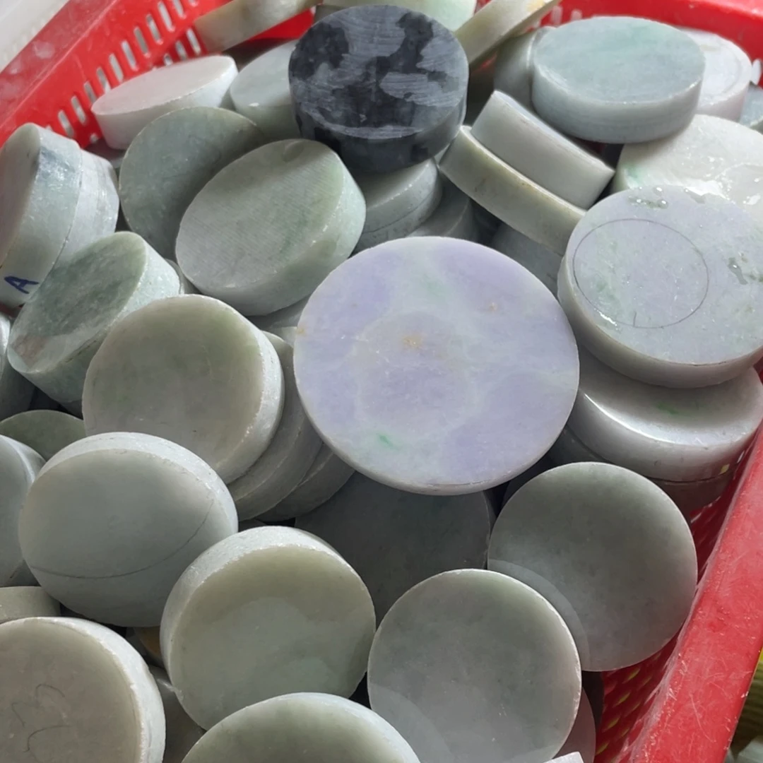 定制翡翠未镶嵌多样化发一包工平安扣