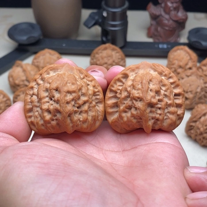 文玩核桃吊坠43.5佛肚