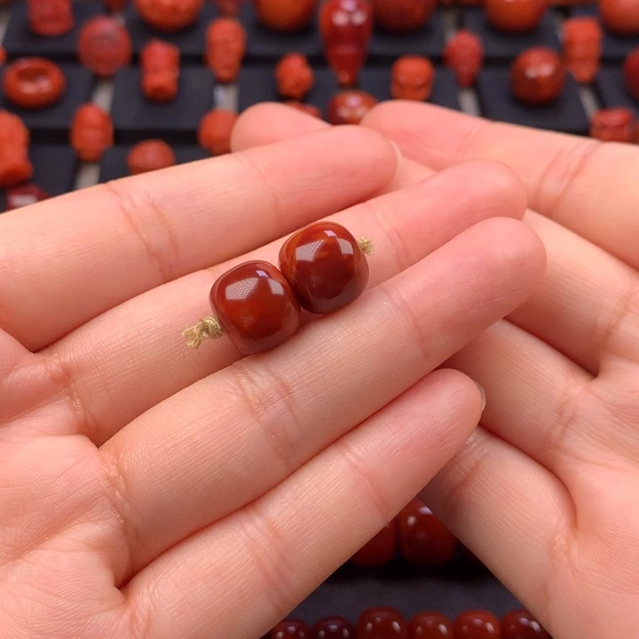 南红玛瑙未镶嵌牛血红老型对珠12MM