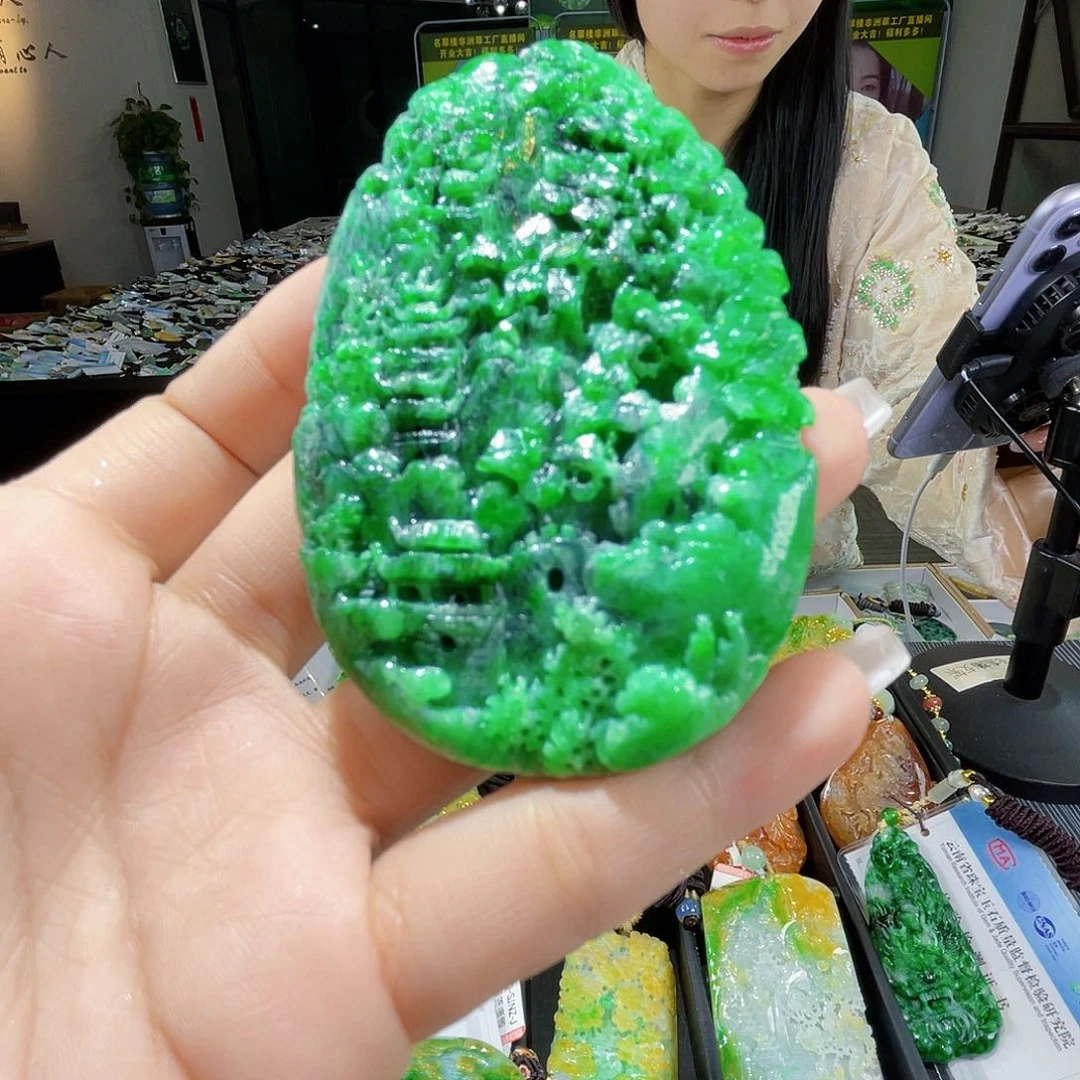 颈饰未镶嵌翡翠一