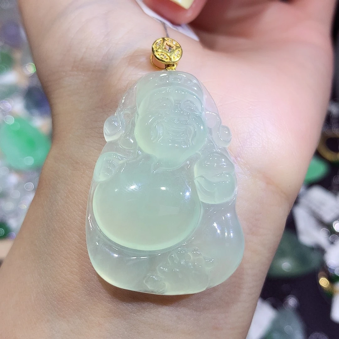 翡翠18K金镶嵌颈饰翡翠