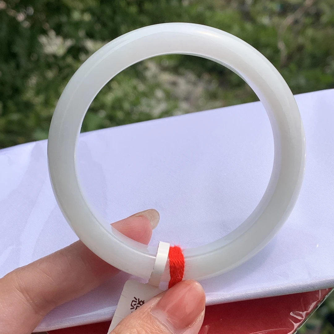 天然缅甸翡翠A货手镯55圈口冰胶细腻白月光正圈