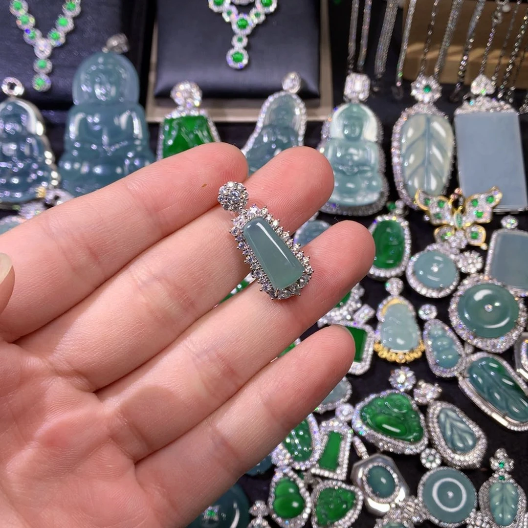 翡翠挂件未镶嵌7777777777