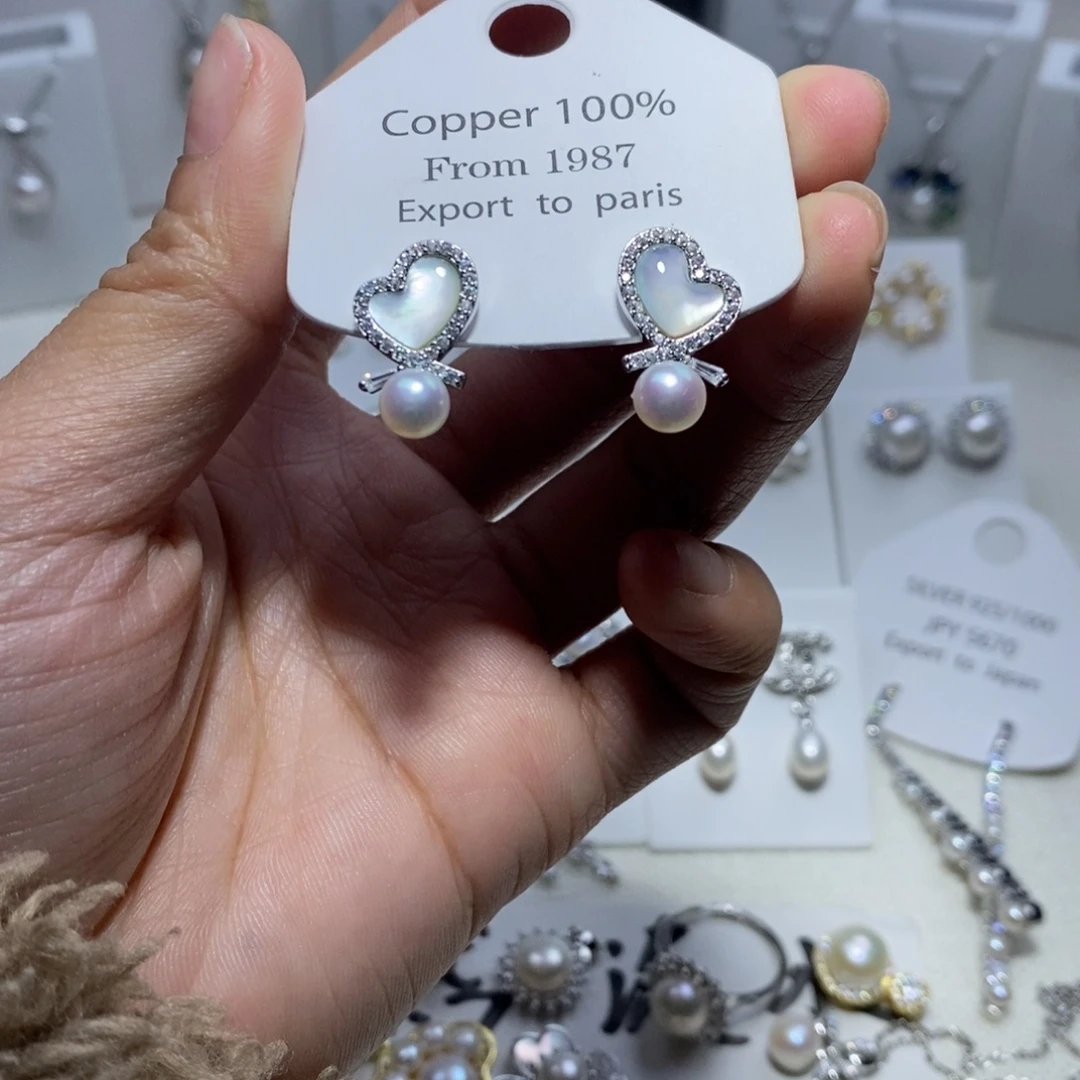 淡水珍珠未镶嵌耳饰