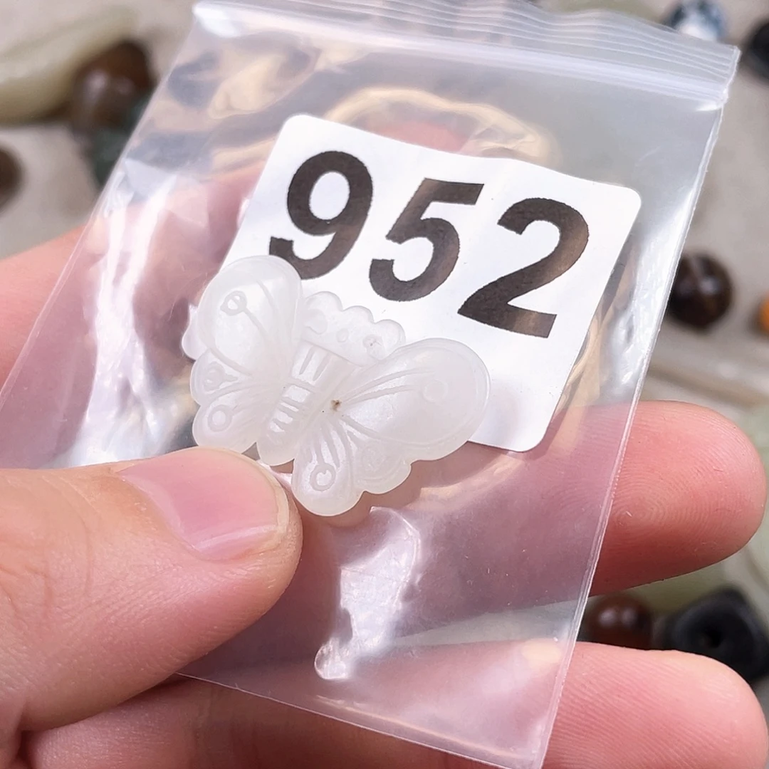 我***哥和田玉未镶嵌颈饰