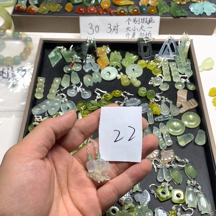 欧***棠蛇纹石玉合金发饰