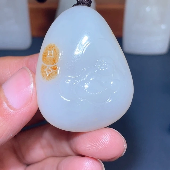 颈饰未镶嵌和田玉J