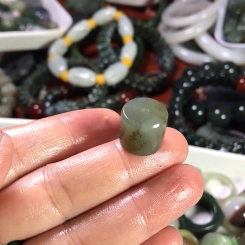 未镶嵌和田玉(碧玉)手机链
